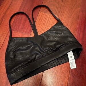 lululemon sports bra, size 4